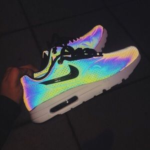 Men’s Nike Airmax 1 Iridescent
